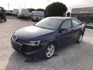 Volkswagen Jetta 1.6 TDI picture 2