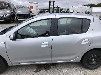 Dacia Sandero 1.0 picture 9