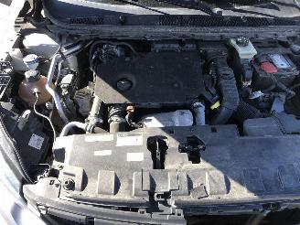 Peugeot 308 1.5 HDI AUTOMATIQ picture 15