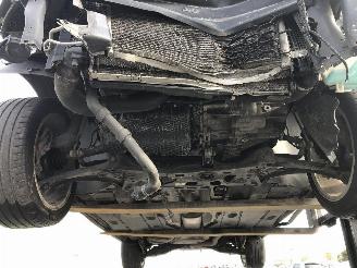 Volkswagen Golf 2.0 TSI picture 9