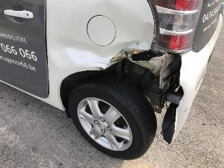 Toyota iQ 1.0 picture 12