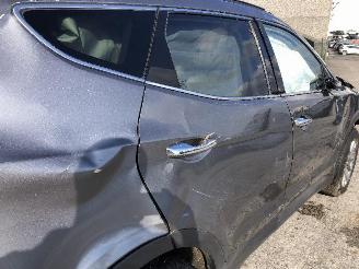 Hyundai Santa Fe 2.0 CRDI  4WD picture 17