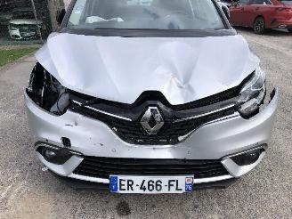 Renault Scenic 1.2 picture 3