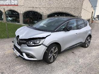 Voiture accidenté Renault Scenic 1.2 