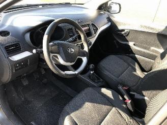 Kia Picanto 1.0 picture 15