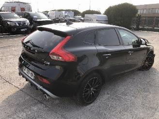 Volvo V-40 2.0 D   R-DESIGN picture 13