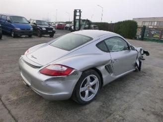 Porsche Cayman 2.7 picture 4