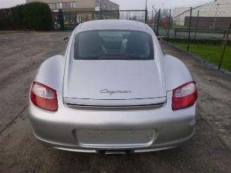 Porsche Cayman 2.7 picture 12
