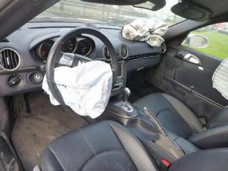 Porsche Cayman 2.7 picture 5