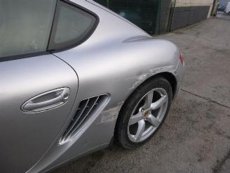 Porsche Cayman 2.7 picture 16