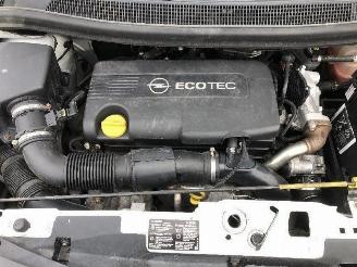 Opel Meriva 1.7 CDTI picture 17