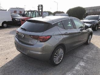 Coche siniestrado Opel Astra 1.6 CDTI AUTOMATIQUE 2017/2