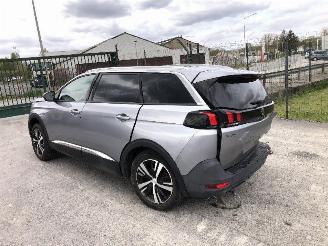 Peugeot 5008 1.2  7 PLACES picture 3