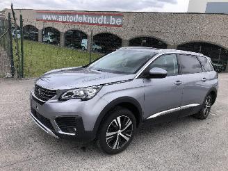 Sloopauto Peugeot 5008 1.2  7 PLACES 