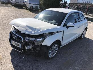 Audi A1 1.6  TDI  90CV picture 4