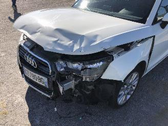 Audi A1 1.6  TDI  90CV picture 3