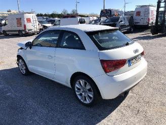 Audi A1 1.6  TDI  90CV picture 2