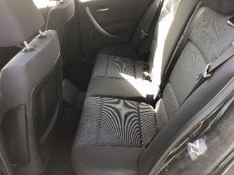 BMW 1-serie 116 i picture 12