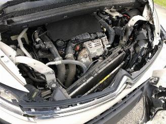 Citroën C4-picasso 1.2 turbo FEEL picture 12