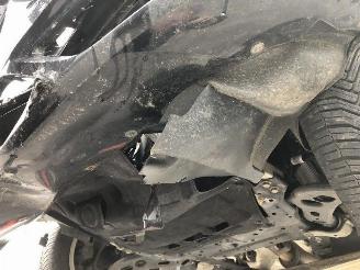 BMW 2-serie 225 xe active tourer picture 9