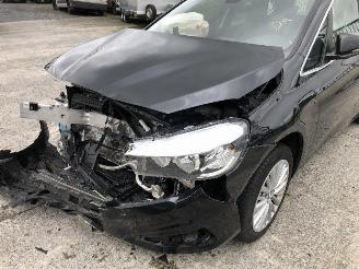 BMW 2-serie 225 xe active tourer picture 7