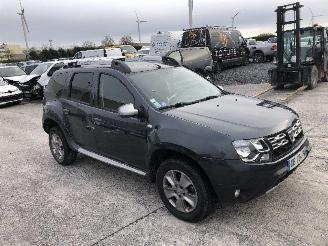 Vaurioauto  passenger cars Dacia Duster 1.2 2013/12