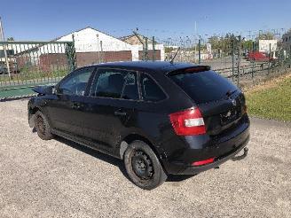 uszkodzony samochody osobowe Skoda Rapid 1.6 tdi 