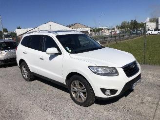 Unfallwagen Hyundai Santa Fe 2.2CRDI 4X4 AUTOM 7 PLACE 2011/9