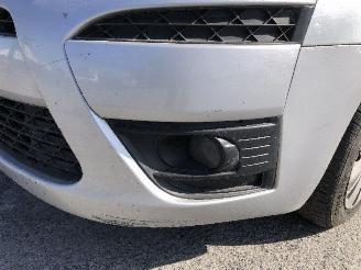 Citroën C4-picasso 1.6 hdi  picture 9