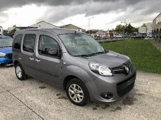 Unfallwagen Renault Kangoo 1.2 turbo 2018/9