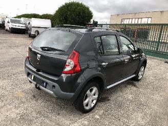Coche accidentado Dacia Sandero 1.6 I  STEPWAY 2010/6