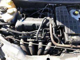 Ford StreetKa 1.6 picture 12