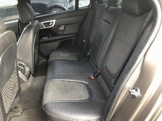 Jaguar XF 2.2 D picture 15