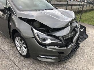 Opel Astra break 1.2 elegance picture 11