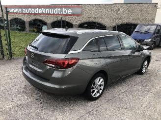 Vaurioauto  passenger cars Opel Astra break 1.2 elegance 2020/9