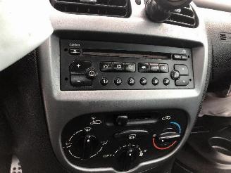 Peugeot 206 CC 1.6 QUIKSILVER picture 25