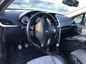 Peugeot 207 1.6  16V   5FW picture 5
