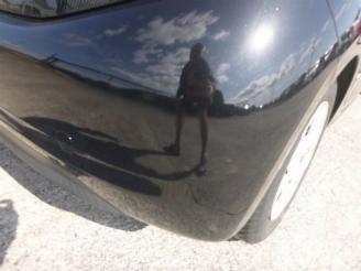 Peugeot 208 1.2 picture 14