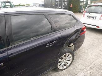 Peugeot 308 1.2   SW picture 9