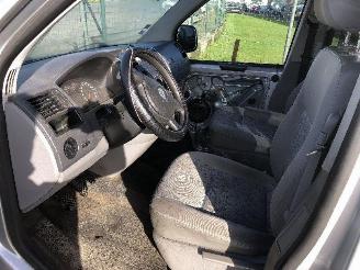 Volkswagen Transporter 2.5 tdi picture 5