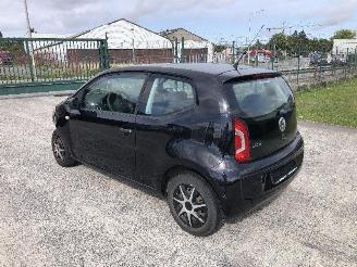 Coche accidentado Volkswagen Up! 1.0 2013/6
