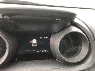 Toyota Yaris 1.0 picture 16