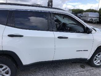 Jeep Compass 2.4   MULTI AIR picture 8