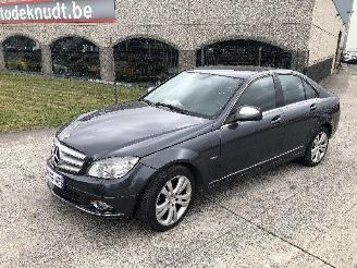krockskadad bil auto Mercedes C-klasse C280 4 MATIC  AVANTGARDE 2009/2