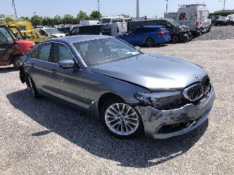 BMW 5-serie 530e i Performance luxury picture 2