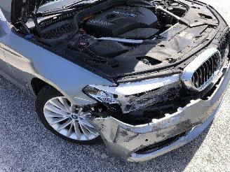 BMW 5-serie 530e i Performance luxury picture 28