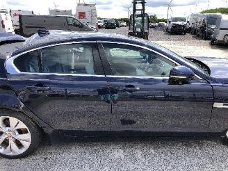 Jaguar XE 2.0 D + HYBRIDE picture 9