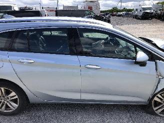 Opel Astra 1.6 CDTI B16DTU picture 16