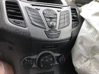 Ford Fiesta 1.2 picture 25