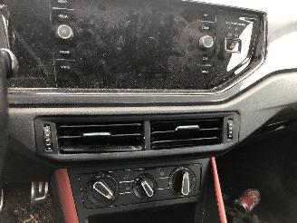 Volkswagen Polo 1.0 picture 21